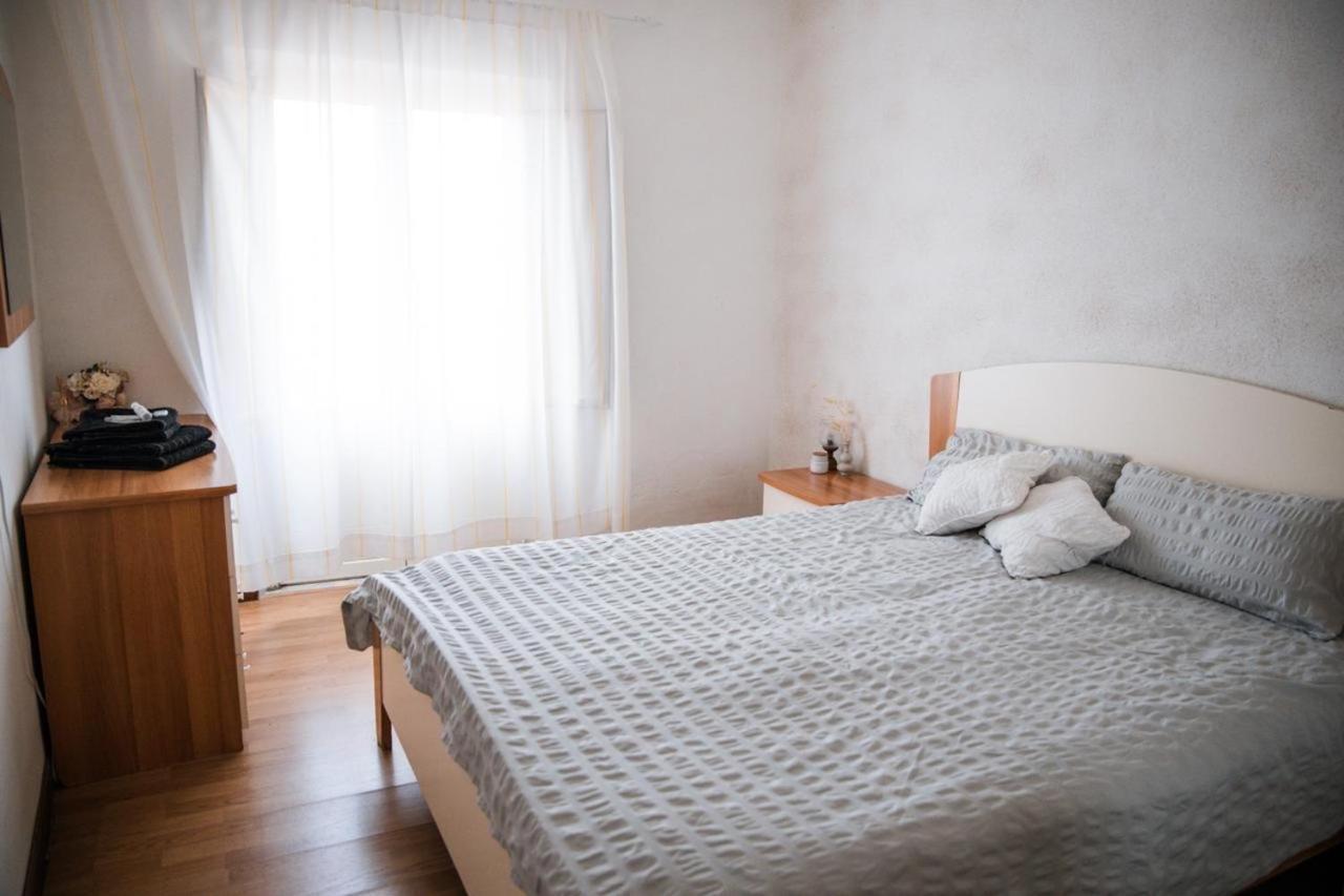 Le Chevalier Apartment Кастильоне ди Сичилия Екстериор снимка